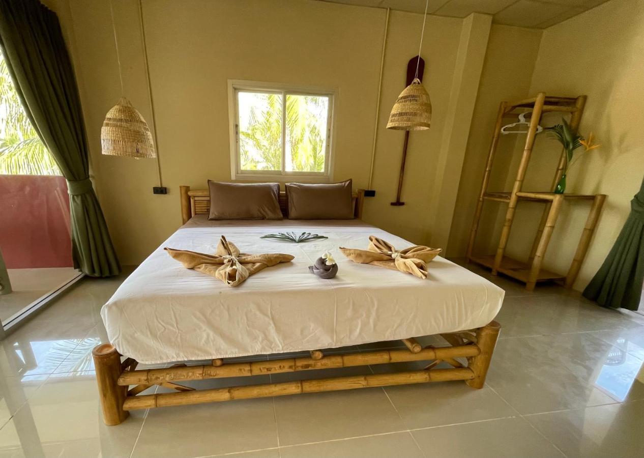 Mythai Guesthouse Chaloklum Exterior photo